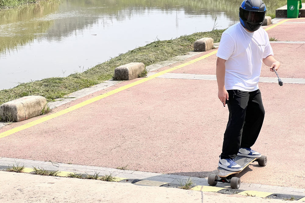 Can Electric Skateboards Go Uphill: Ultimate Guide to Climbing Hills