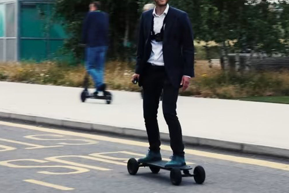 Commuting with Eboards