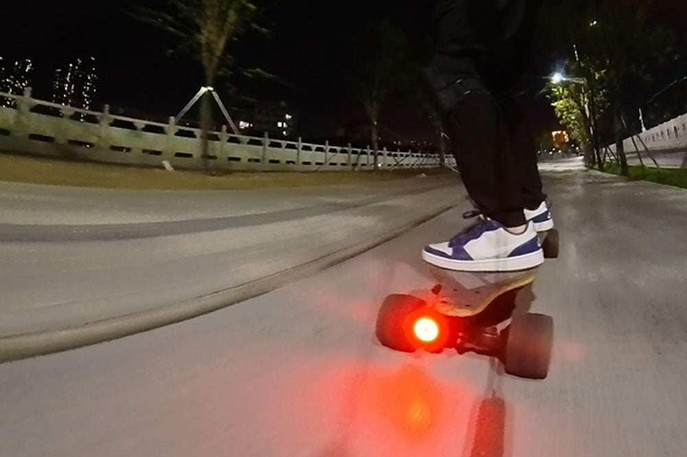 E-skateboarding at Night