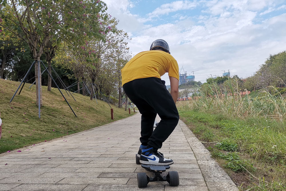 Do You Wear an Electric Skateboard Helmet Properly? Veymax Blog