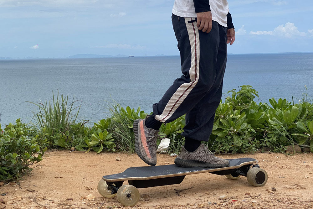 Safety Tips for Riding E-boards