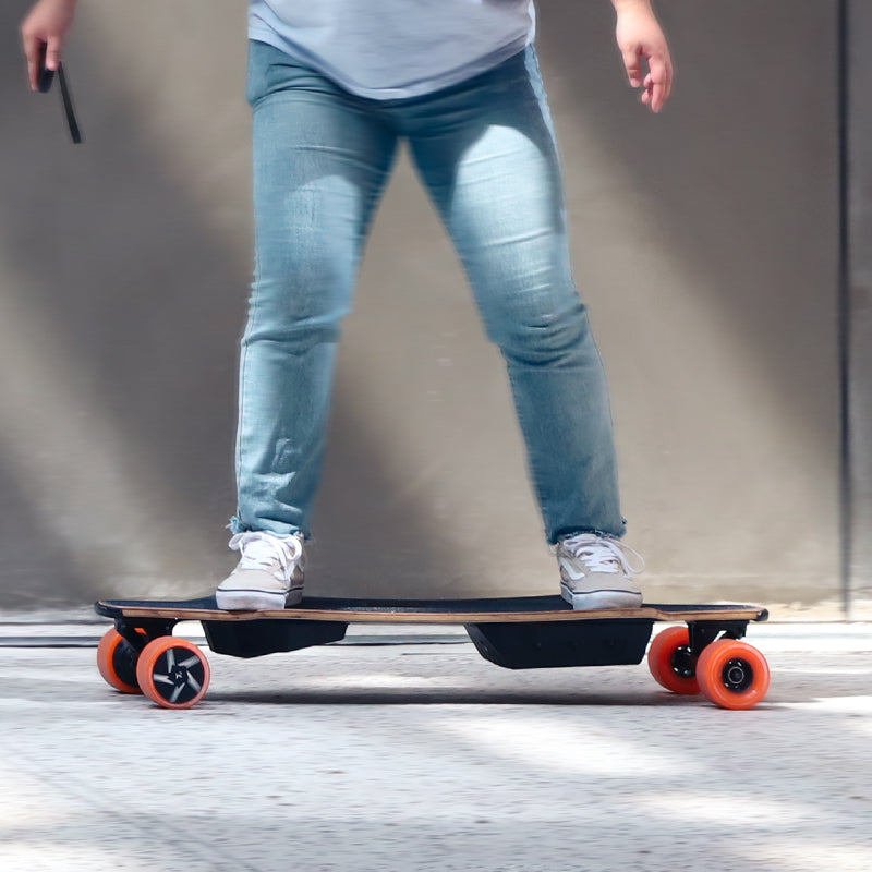 Veymax Cejour Electric Skateboard with Handle Suitable for Commuting