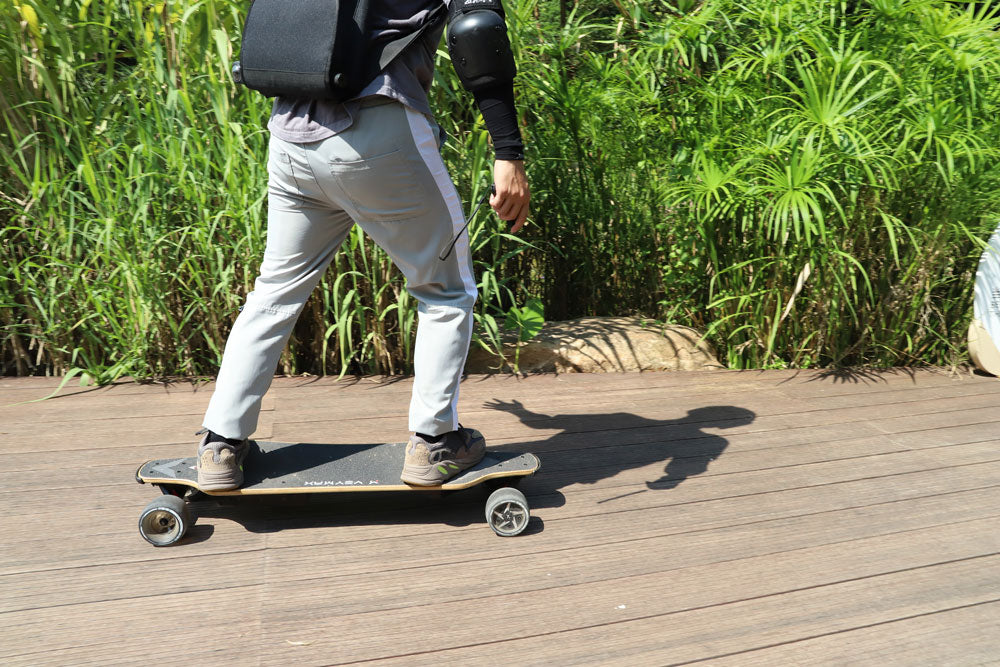 ride a veymax skateboard
